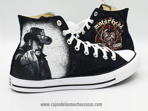 Zapatillas inspiradas en Motörhead pintadas a mano